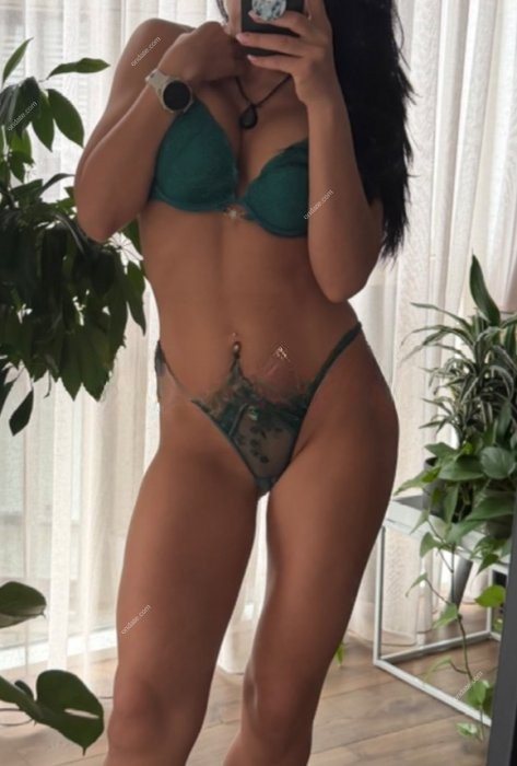 escort Jenifer, refined Hungarian lady in Reykjavík - Reykjavík 2
